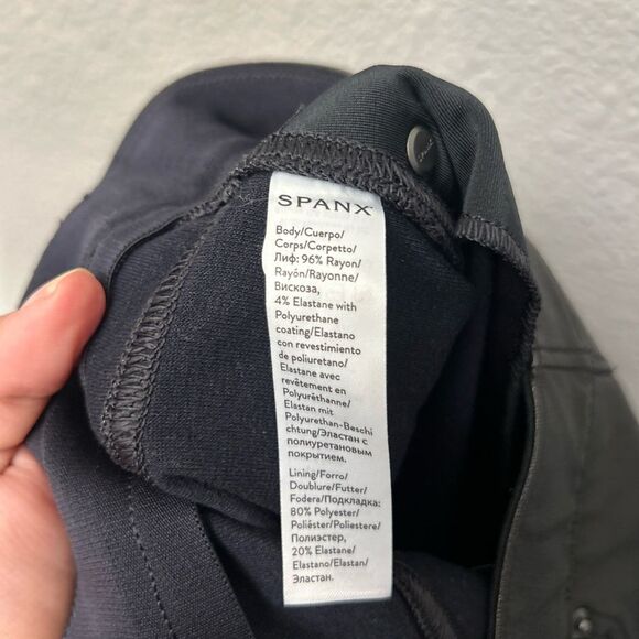 Spanx Leather-Like Ankle Skinny Pant Luxe Black Size XS TP - Picture 6 of 16